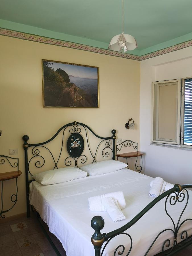Hotel Casa Vittorio Città di Lipari Esterno foto